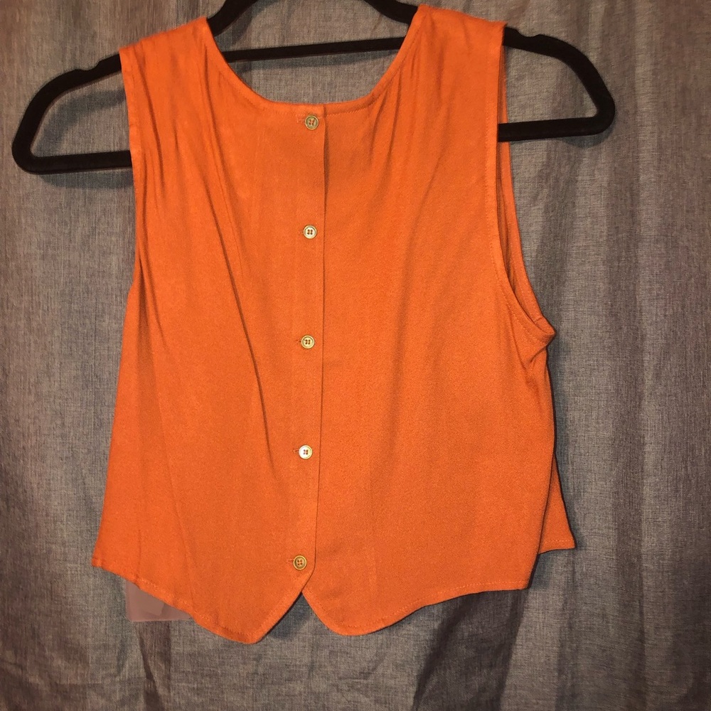 FOREVER 21 DUSTY ORANGE BUTTON-BACK CROP TOP